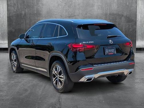 2025 Mercedes-Benz GLA 250 Base