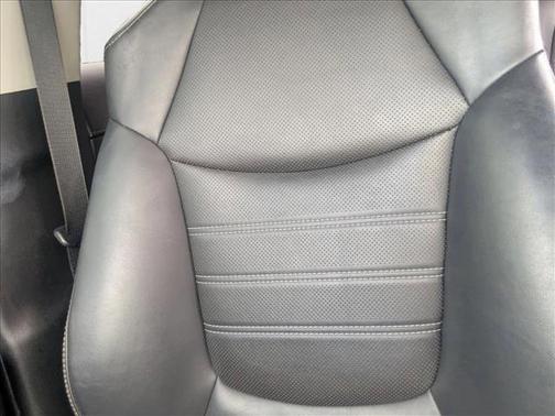 2019 Toyota RAV4 Hybrid SE