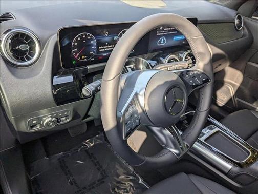 2025 Mercedes-Benz GLA 250 Base