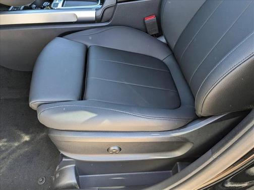 2025 Mercedes-Benz GLB 250 Base