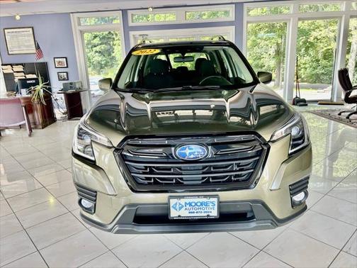 2022 Subaru Forester Premium