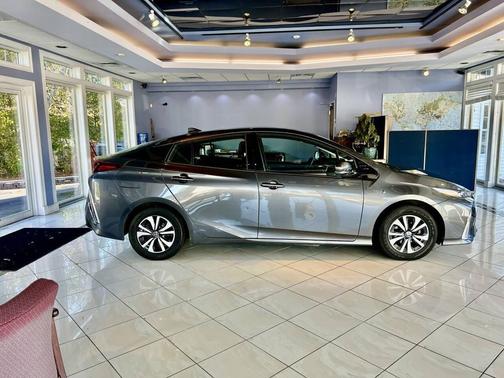 2018 Toyota Prius Prime Advanced