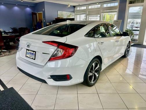 2017 Honda Civic Touring