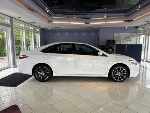 2016 Toyota Camry XSE