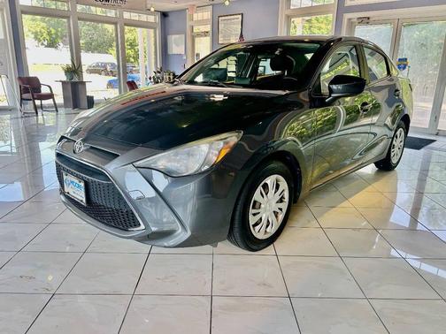 Graphite 2019 Toyota Yaris Sedan L