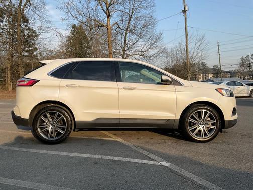 2021 Ford Edge Titanium