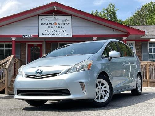 2014 Toyota Prius v Two