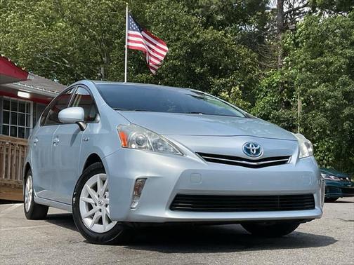 2014 Toyota Prius v Two