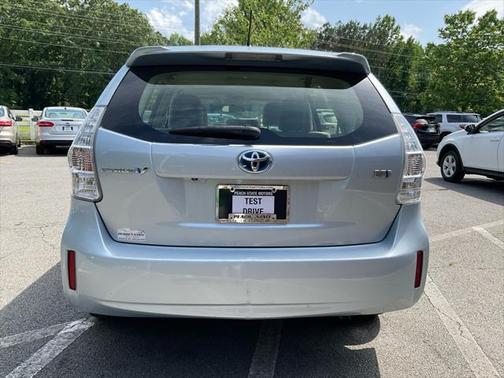 2014 Toyota Prius v Two
