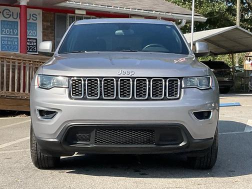 2019 Jeep Grand Cherokee Laredo