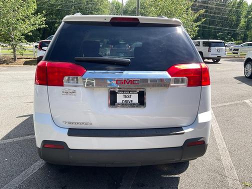 Summit White 2013 GMC Terrain SLE-2