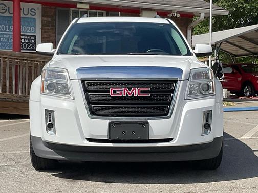 Summit White 2013 GMC Terrain SLE-2