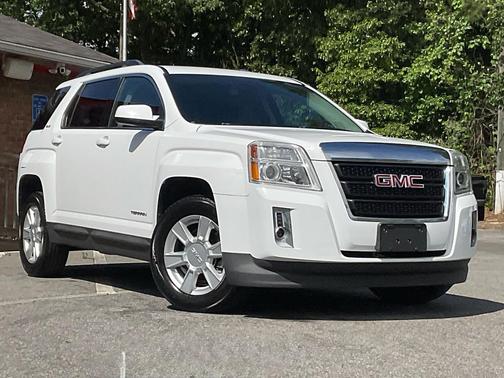 Summit White 2013 GMC Terrain SLE-2