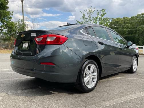 GREY 2018 Chevrolet Cruze LT