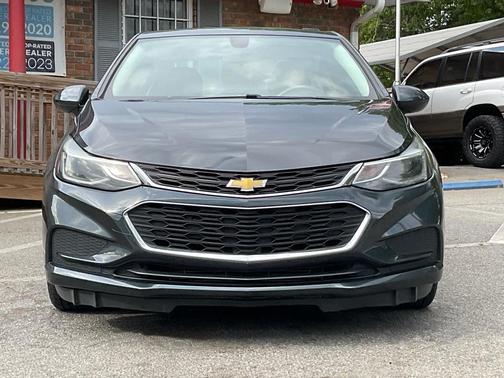 GREY 2018 Chevrolet Cruze LT