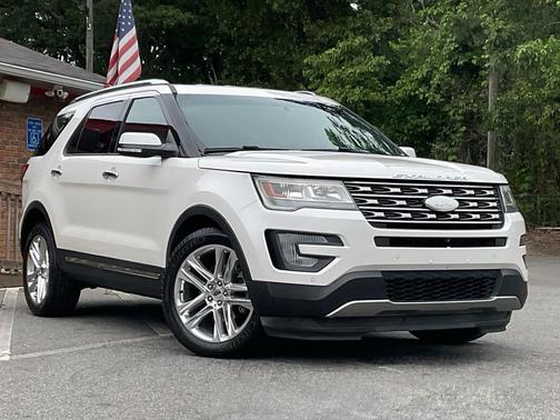 White Platinum Metallic Tri-Coat 2017 Ford Explorer Limited