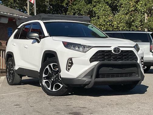 2020 Toyota RAV4 LE