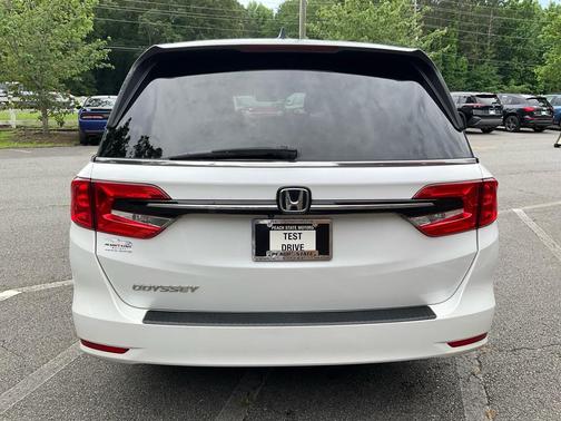 Platinum White Pearl 2021 Honda Odyssey EX-L