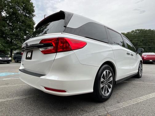 Platinum White Pearl 2021 Honda Odyssey EX-L