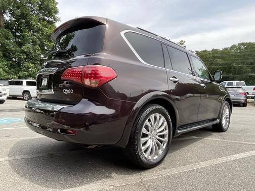 BURGUN 2016 INFINITI QX80 Base