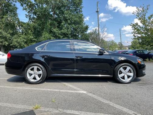 2015 Volkswagen Passat 1.8T Limited Edition