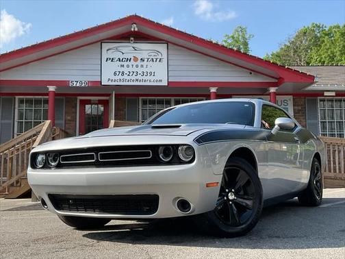 2019 Dodge Challenger SXT