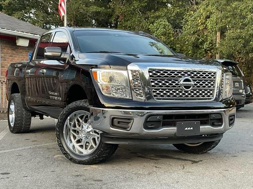 2018 Nissan Titan SV