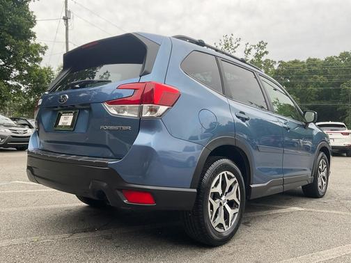 Horizon Blue Pearl 2021 Subaru Forester Premium