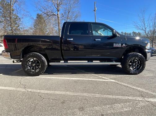 2017 RAM 2500 Big Horn Crew Cab 4x4 6'4' Box