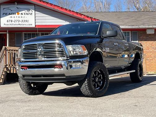 2017 RAM 2500 Big Horn Crew Cab 4x4 6'4' Box