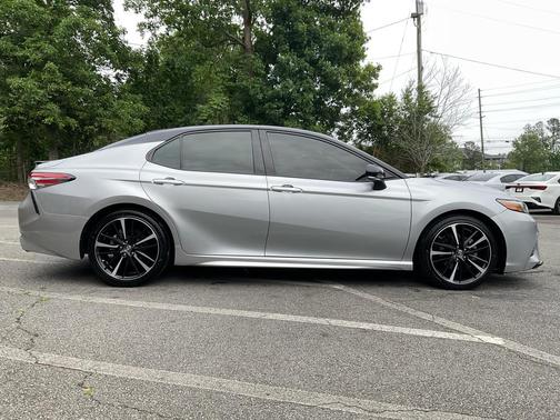 SILVER 2019 Toyota Camry XSE