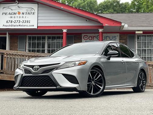 SILVER 2019 Toyota Camry XSE