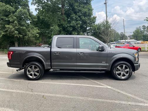 Magnetic Metallic 2015 Ford F-150 Lariat