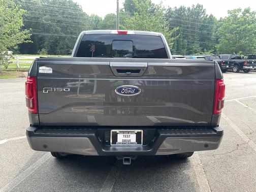 Magnetic Metallic 2015 Ford F-150 Lariat