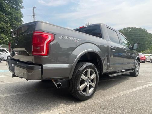Magnetic Metallic 2015 Ford F-150 Lariat