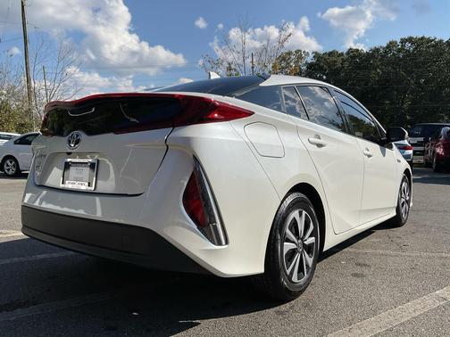 WHITE 2018 Toyota Prius Prime Plus