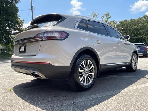 Ceramic Pearl 2020 Lincoln Nautilus Standard