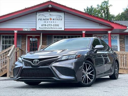 2021 Toyota Camry SE