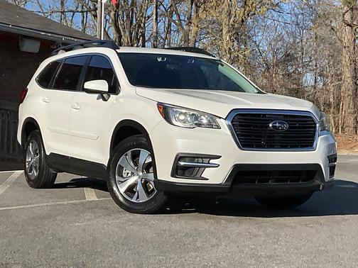 Crystal White Pearl 2020 Subaru Ascent Premium 7-Passenger