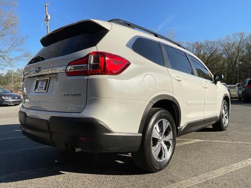 Crystal White Pearl 2020 Subaru Ascent Premium 7-Passenger
