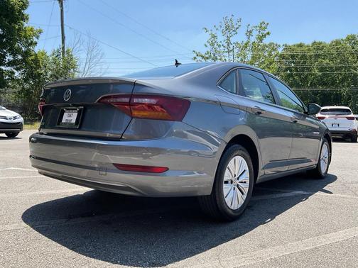 GREY 2019 Volkswagen Jetta 1.4T SE