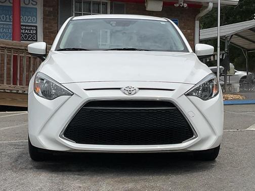 WHITE 2019 Toyota Yaris Sedan L