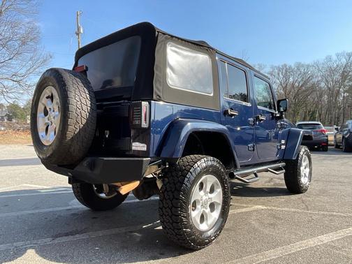 2013 Jeep Wrangler Unlimited Sahara