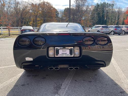 2001 Chevrolet Corvette Base