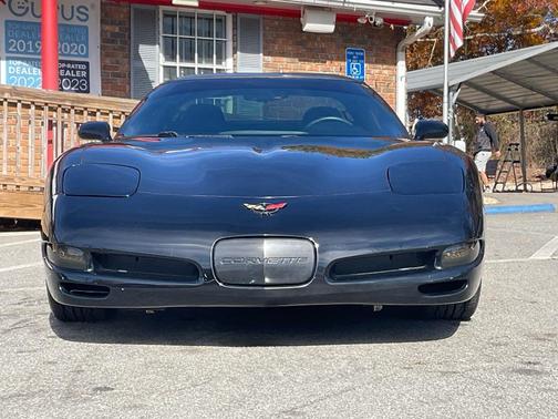 2001 Chevrolet Corvette Base