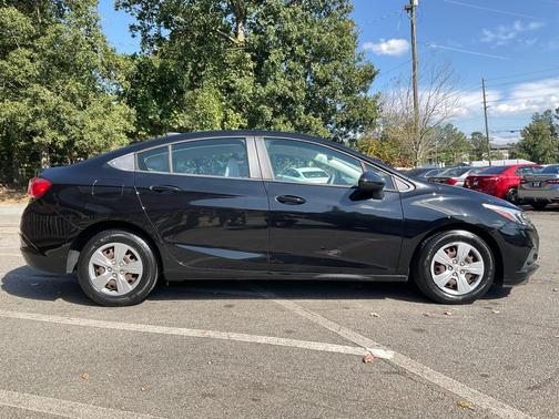 2018 Chevrolet Cruze LS
