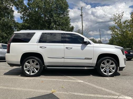 2016 Cadillac Escalade Luxury
