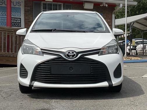 WHITE 2017 Toyota Yaris L
