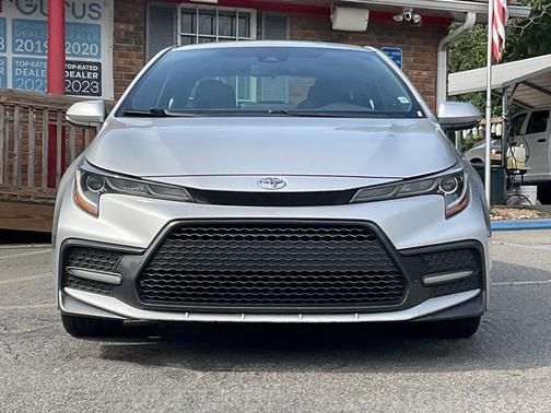 Classic Silver Metallic 2020 Toyota Corolla SE