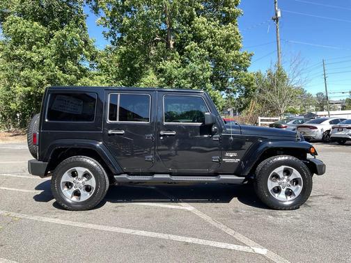 Black Clearcoat 2017 Jeep Wrangler Unlimited Sahara